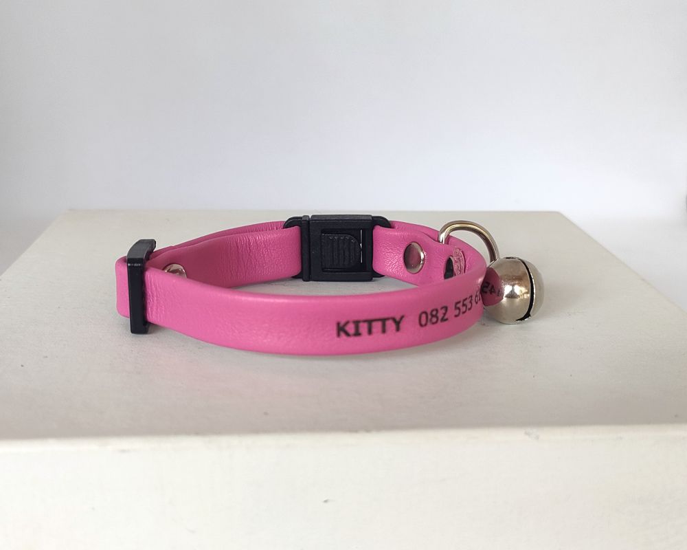 Leather cat collar